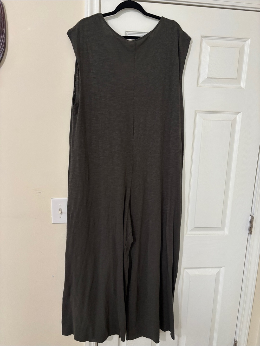 NATURAL LIFE Gray Sleeveless Wide-Leg Jumpsuit/Romper size L/XL